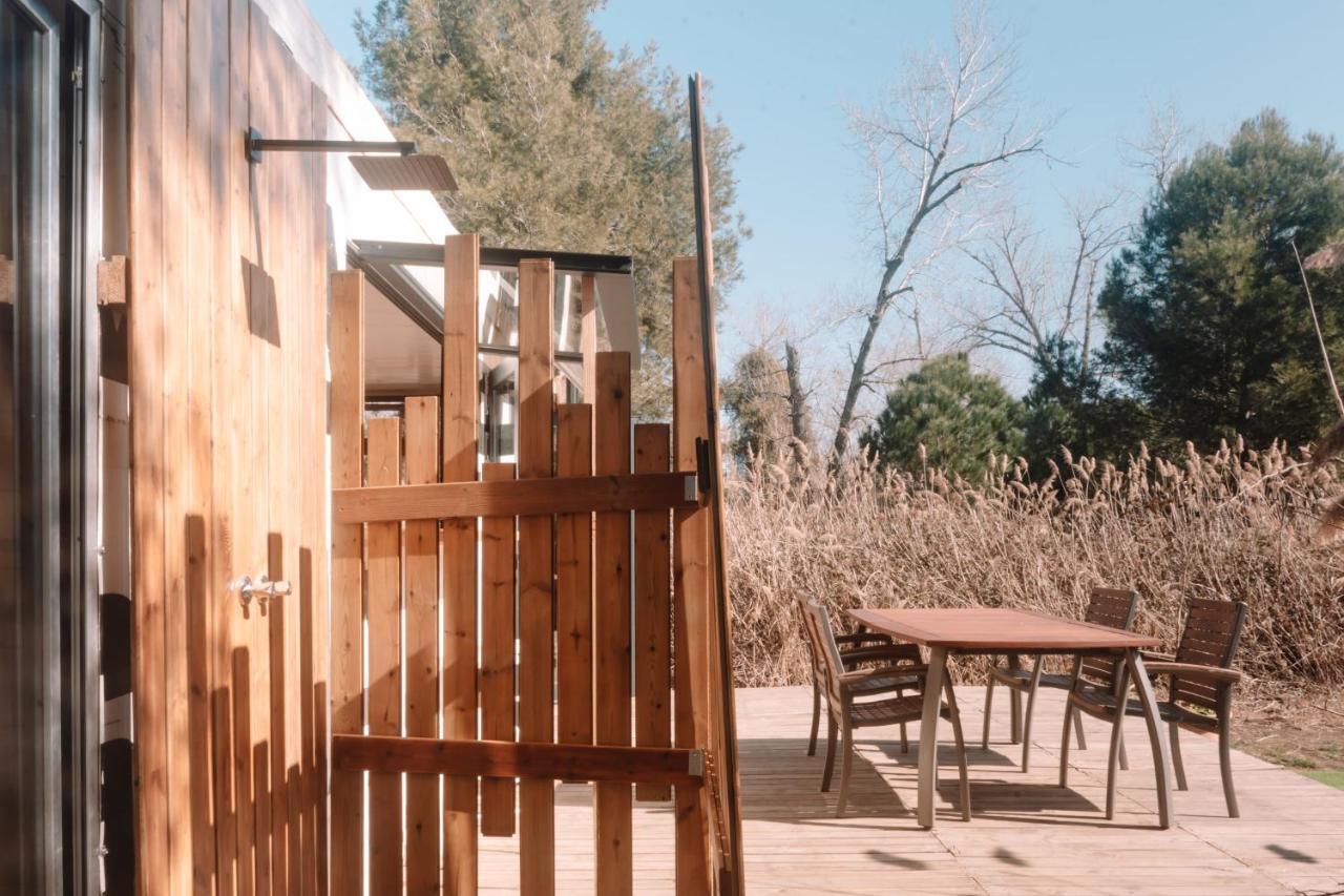 Cooltainer Retreat: Sustainable Coastal Forest Tiny House Near Barcelona Castelldefels Extérieur photo